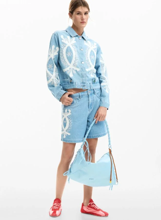 ديسيجوال برمودا الجينز المطرزة